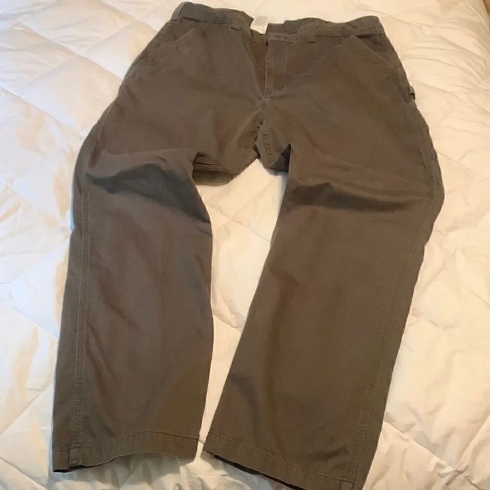 CARHARTT, utility jean 42x34, great near new condition 100% cotton